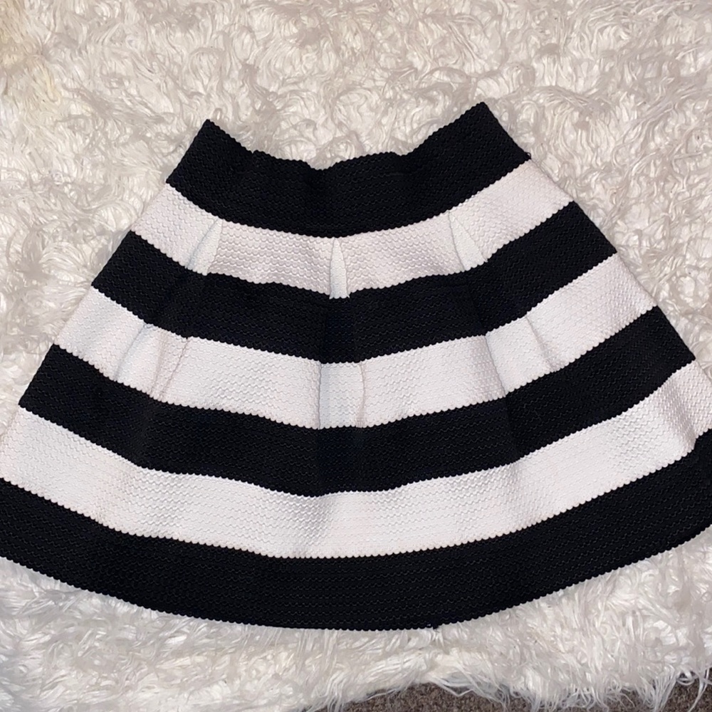stretchy skirt